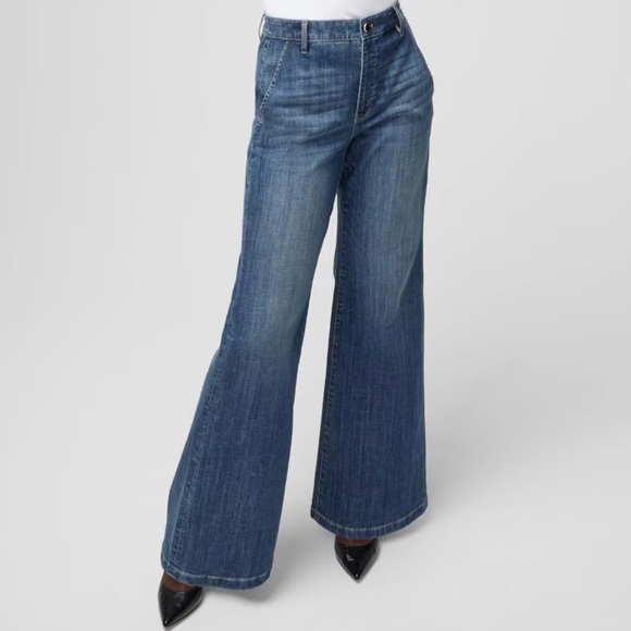 White House Black Market Extra High Rise Curvy Wide Leg Soft Denim Jeans 14S - Picture 4 of 8